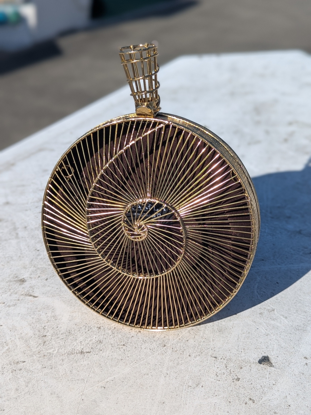 Ramla | Tourbillon Round Brass Metal Casting Clutch Shoulder Purse - Picture 16 of 16